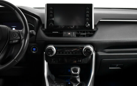 Toyota RAV4, 2020 год, 2 900 000 рублей, 15 фотография