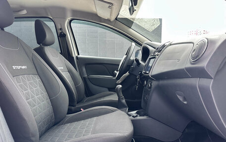 Renault Sandero II рестайлинг, 2017 год, 980 000 рублей, 18 фотография