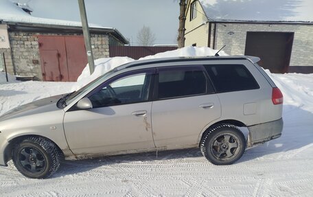 Nissan Wingroad III, 2001 год, 270 000 рублей, 2 фотография