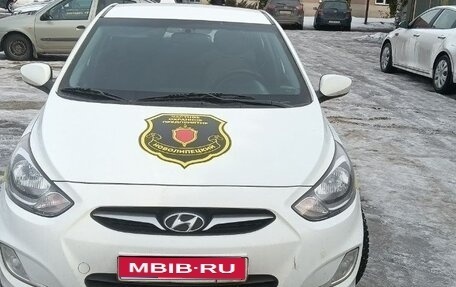 Hyundai Solaris II рестайлинг, 2012 год, 460 000 рублей, 1 фотография