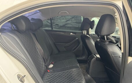 Volkswagen Jetta VI, 2013 год, 865 000 рублей, 17 фотография