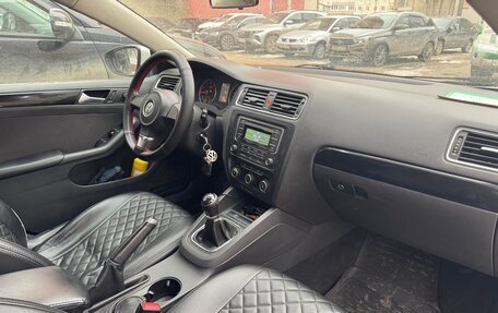 Volkswagen Jetta VI, 2013 год, 865 000 рублей, 16 фотография
