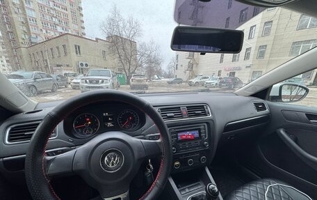 Volkswagen Jetta VI, 2013 год, 865 000 рублей, 18 фотография