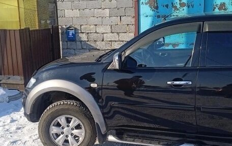 Mitsubishi L200 IV рестайлинг, 2014 год, 1 650 000 рублей, 2 фотография