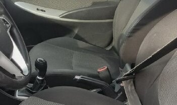 Hyundai Solaris II рестайлинг, 2012 год, 460 000 рублей, 5 фотография