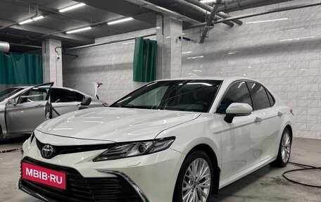 Toyota Camry, 2019 год, 2 550 000 рублей, 3 фотография