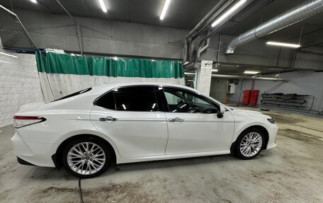 Toyota Camry, 2019 год, 2 550 000 рублей, 6 фотография