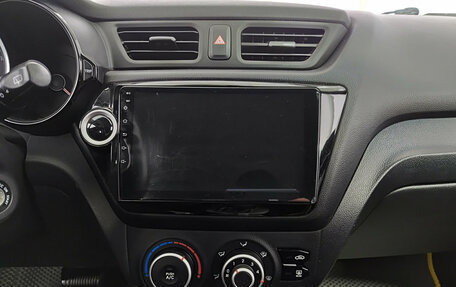 KIA Rio III рестайлинг, 2013 год, 870 000 рублей, 18 фотография