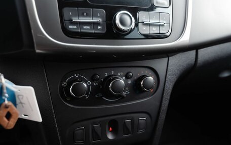 Renault Sandero II рестайлинг, 2021 год, 1 350 000 рублей, 13 фотография