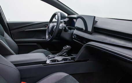 Toyota Camry, 2025 год, 4 320 000 рублей, 9 фотография