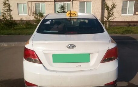 Hyundai Solaris II рестайлинг, 2015 год, 521 000 рублей, 4 фотография