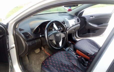 Hyundai Solaris II рестайлинг, 2015 год, 521 000 рублей, 9 фотография