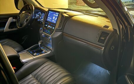 Toyota Land Cruiser 200, 2020 год, 8 500 000 рублей, 9 фотография