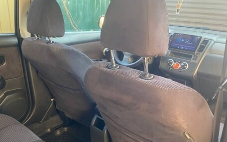 Nissan Tiida, 2012 год, 900 000 рублей, 4 фотография