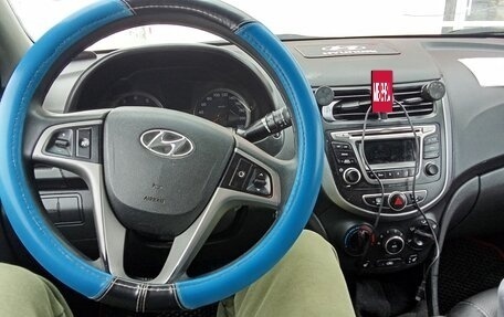 Hyundai Solaris II рестайлинг, 2016 год, 425 000 рублей, 7 фотография