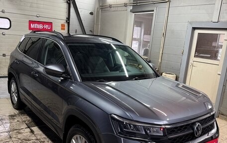 Volkswagen Taos, 2021 год, 2 990 000 рублей, 4 фотография