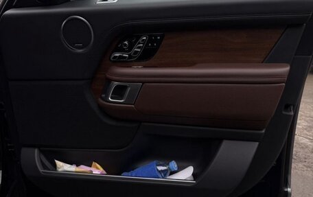 Land Rover Range Rover IV рестайлинг, 2019 год, 11 000 000 рублей, 26 фотография