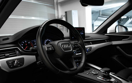 Audi A4, 2018 год, 2 590 000 рублей, 7 фотография