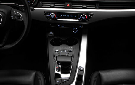 Audi A4, 2018 год, 2 590 000 рублей, 18 фотография