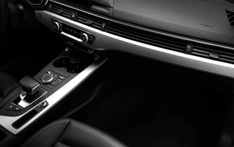 Audi A4, 2018 год, 2 590 000 рублей, 26 фотография