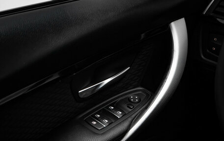 BMW 3 серия, 2017 год, 2 500 000 рублей, 14 фотография