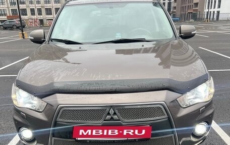 Mitsubishi Outlander III рестайлинг 3, 2011 год, 1 250 000 рублей, 3 фотография