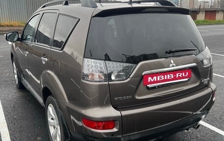 Mitsubishi Outlander III рестайлинг 3, 2011 год, 1 250 000 рублей, 17 фотография