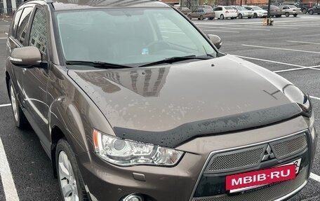 Mitsubishi Outlander III рестайлинг 3, 2011 год, 1 250 000 рублей, 19 фотография