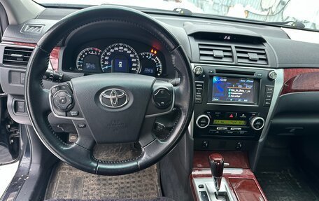 Toyota Camry, 2014 год, 1 590 000 рублей, 10 фотография