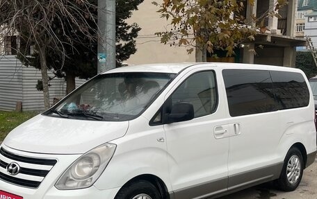 Hyundai H-1 II рестайлинг, 2017 год, 2 200 000 рублей, 7 фотография
