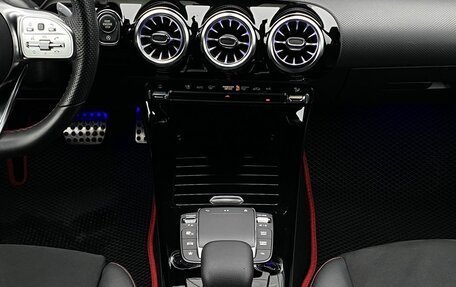 Mercedes-Benz CLA, 2022 год, 4 199 000 рублей, 13 фотография