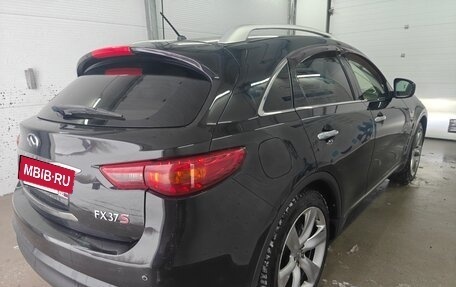 Infiniti FX II, 2011 год, 1 900 000 рублей, 8 фотография