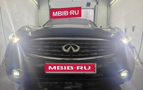 Infiniti FX II, 2011 год, 1 900 000 рублей, 2 фотография