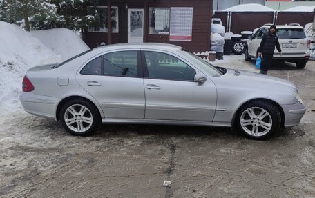 Mercedes-Benz E-Класс, 2003 год, 680 000 рублей, 5 фотография