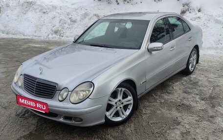 Mercedes-Benz E-Класс, 2003 год, 680 000 рублей, 3 фотография