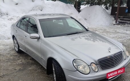 Mercedes-Benz E-Класс, 2003 год, 680 000 рублей, 4 фотография