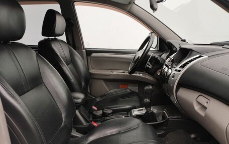 Mitsubishi Pajero Sport II рестайлинг, 2013 год, 1 599 111 рублей, 10 фотография