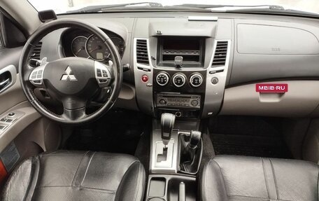 Mitsubishi Pajero Sport II рестайлинг, 2013 год, 1 599 111 рублей, 9 фотография