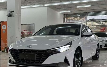 Hyundai Elantra, 2022 год, 1 750 000 рублей, 3 фотография