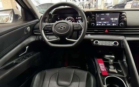 Hyundai Elantra, 2022 год, 1 750 000 рублей, 8 фотография