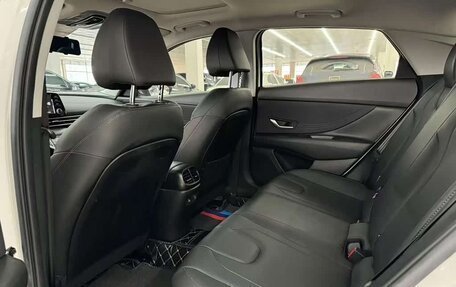 Hyundai Elantra, 2022 год, 1 750 000 рублей, 12 фотография