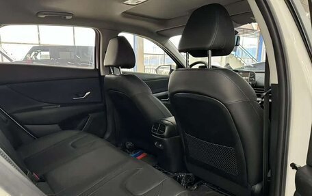 Hyundai Elantra, 2022 год, 1 750 000 рублей, 13 фотография