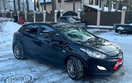 Hyundai i30 II рестайлинг, 2014 год, 800 000 рублей, 2 фотография