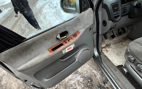 KIA Carnival III, 2005 год, 350 000 рублей, 10 фотография