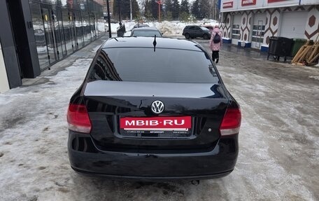 Volkswagen Polo VI (EU Market), 2014 год, 800 000 рублей, 2 фотография