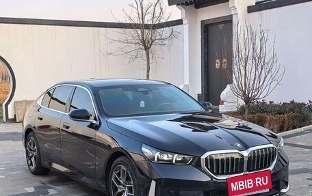 BMW 5 серия, 2025 год, 8 000 000 рублей, 3 фотография