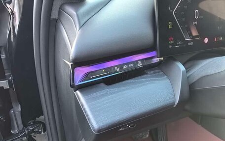 BMW 5 серия, 2025 год, 8 000 000 рублей, 14 фотография