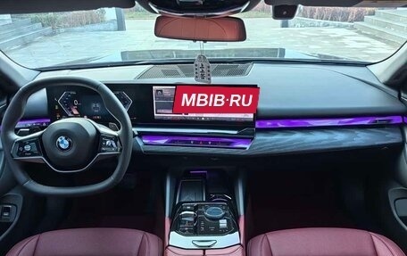 BMW 5 серия, 2025 год, 8 000 000 рублей, 10 фотография