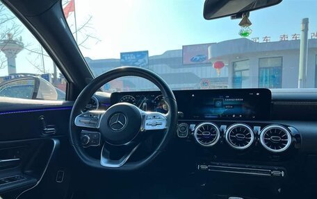 Mercedes-Benz A-Класс, 2022 год, 2 250 000 рублей, 11 фотография