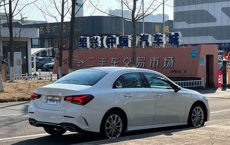 Mercedes-Benz A-Класс, 2022 год, 2 250 000 рублей, 9 фотография